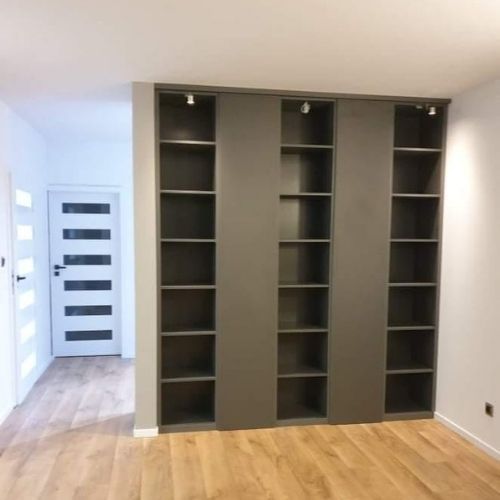 Szafa na wymiar z półkami Ostrów Wielkopolski