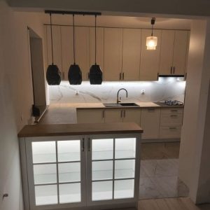 Nowoczesna kuchnia w zabudowie